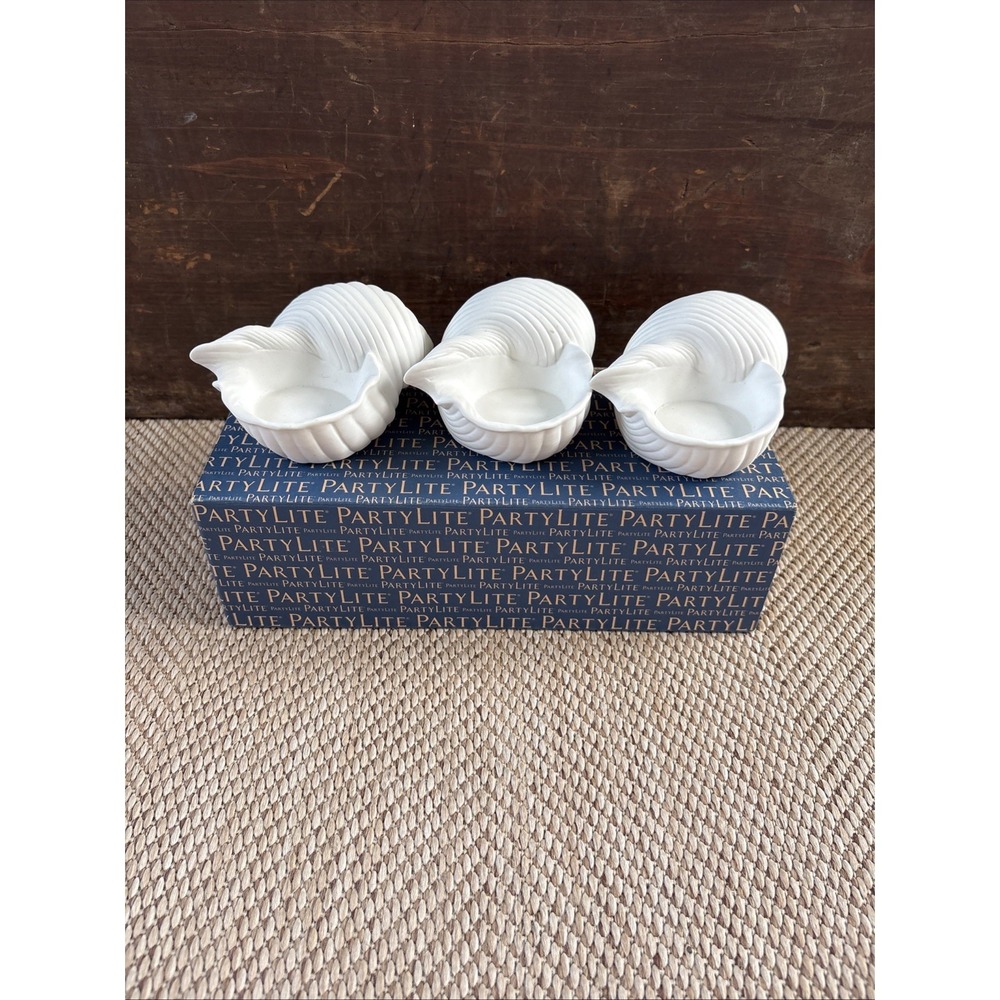 PARTYLITE Conch Shell Tealight Trio Candle Holder 3‎ Candle Holder Coastal Beach